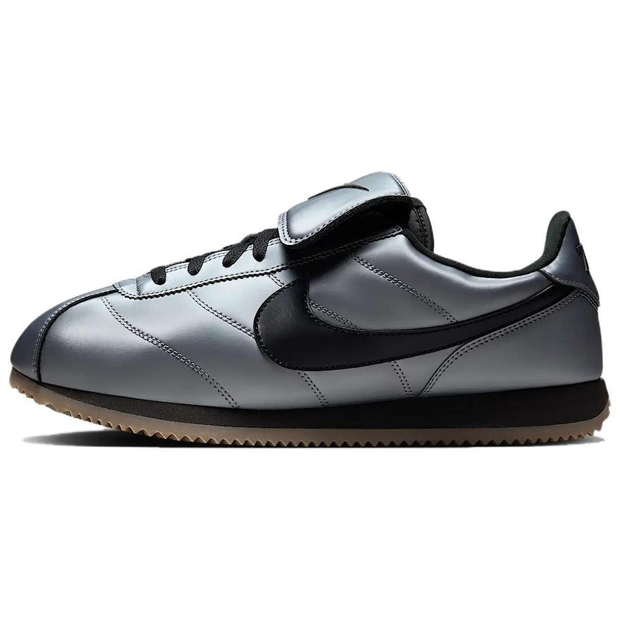 ナイキ コルテッツ Nike Cortez SE Tiempo Pack "Metallic Cool Grey" HQ3490-099