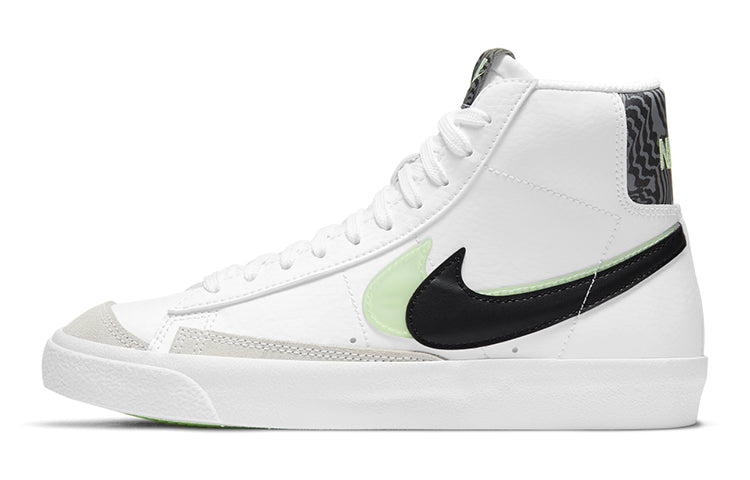 ナイキ ブレーザー Nike GS Blazer Mid 77 "White Black Green" DD1847-100
