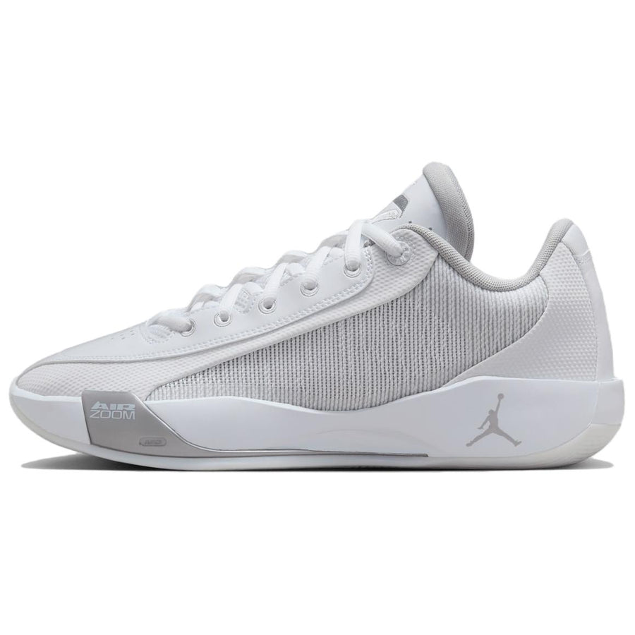 ジョーダン ルカ Nike Jordan Luka .77 "White/Grey Fog" HF0819-100