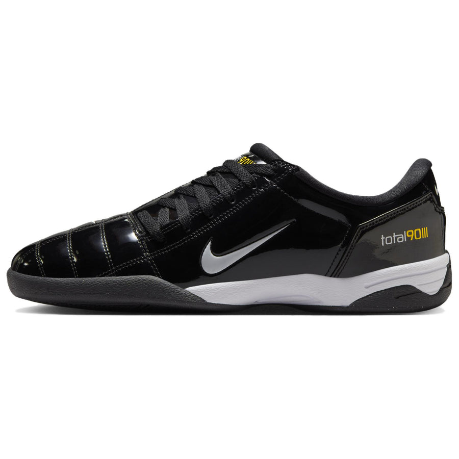 ナイキ トータル90 Nike Total 90 3 SP "Black and White" HJ9351-001