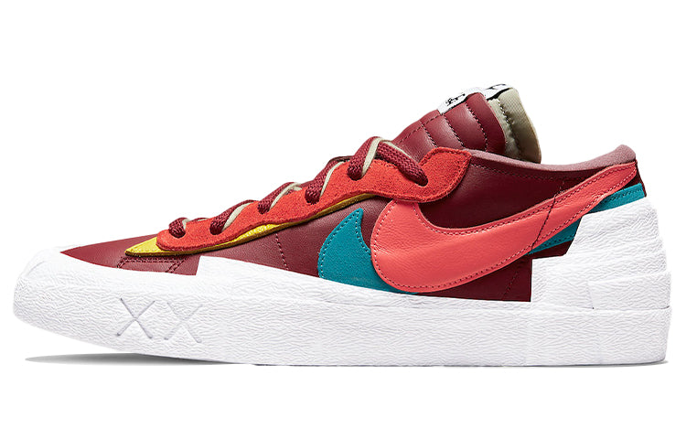 ナイキ ブレーザー KAWS × sacai × Nike Blazer Low "Team Red" DM7901-600