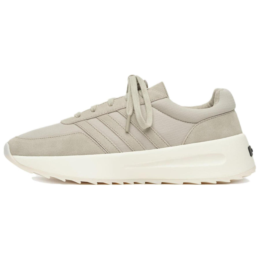 アディダス adidas FEAR OF GOD ATHLETICS Los Angeles Runner "Sesame/Cloud White" IF1758