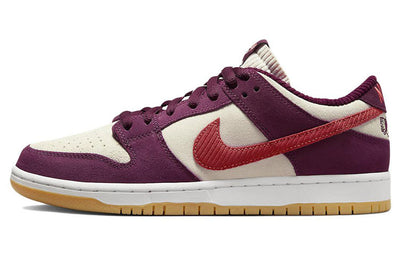ナイキ SB ダンク Skate Like a Girl × Nike SB Dunk Low Pro "Dark Beetroot" DX4589-600