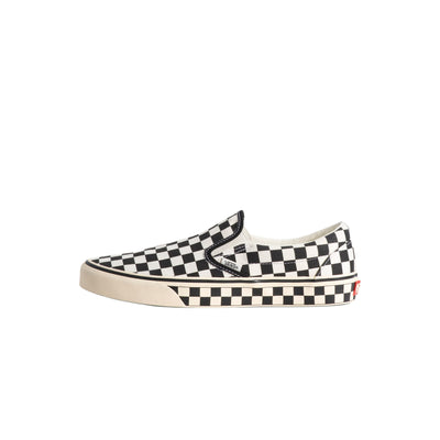 ヴァンズ スリッポン Vans Classic Slip-On "Black/Marshmallow" VN000DAH1KP
