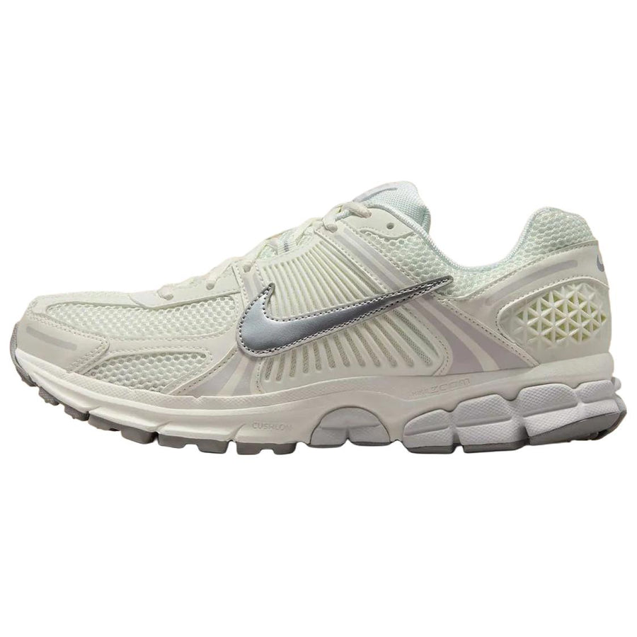 ナイキ ボメロ Nike Vomero 5 "Sail/Vast Grey/College Grey/Metallic Silver" FB9149-103