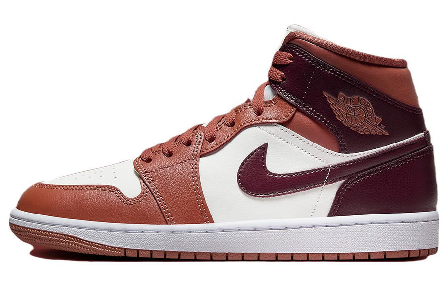 エアジョーダン1 Nike Women's Air Jordan 1 Mid "Dusty Peach/Sail/White" BQ6472-200