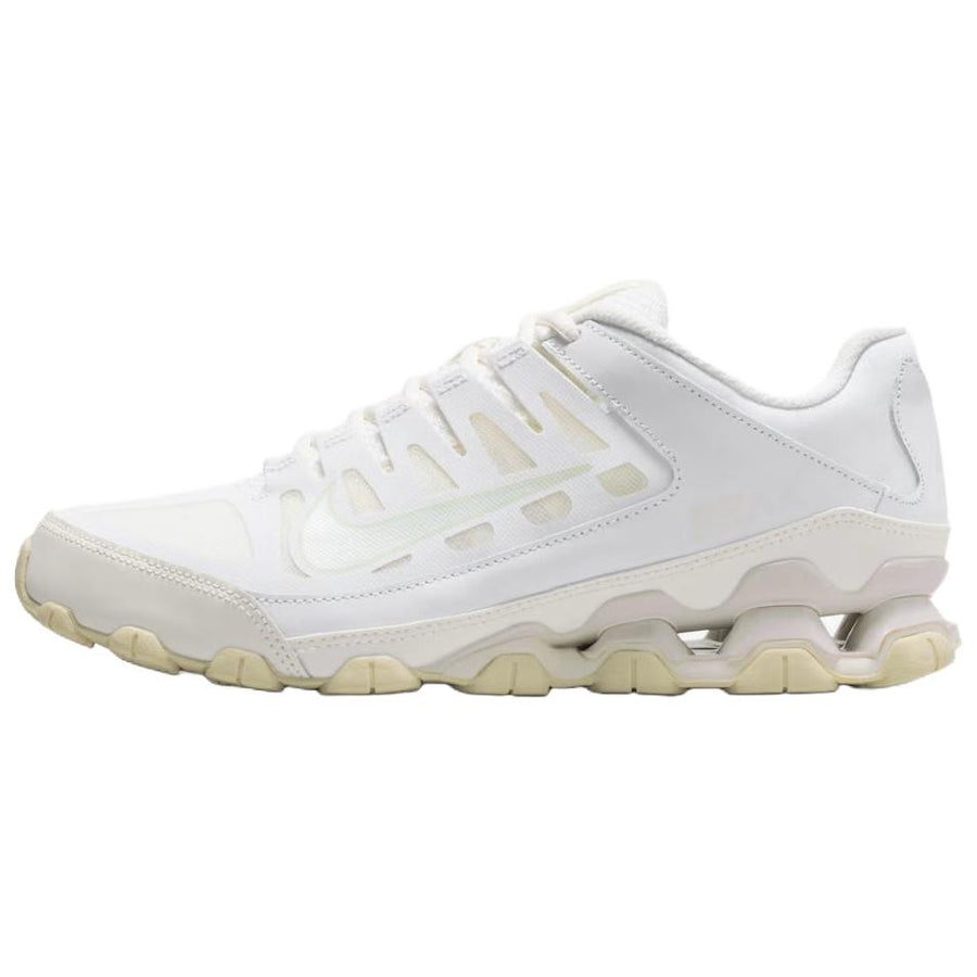 ナイキ Nike Women's Reax 8 TR "White/Sail/Coconut Milk/White" IO2400-100