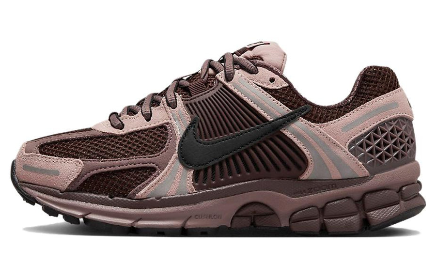 ナイキ ボメロ Nike Women's Zoom Vomero 5 "Pink Oxford and Plum Eclipse" FV1166-200