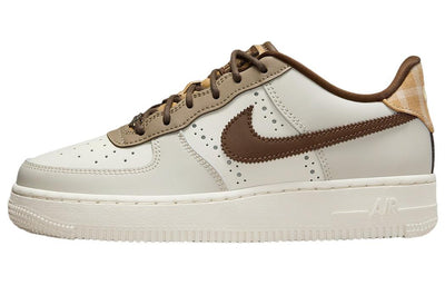 ナイキ エアフォース1 Nike GS Air Force 1 LV8 "Sail/Khaki/Cocoa Wow" FV3702-121