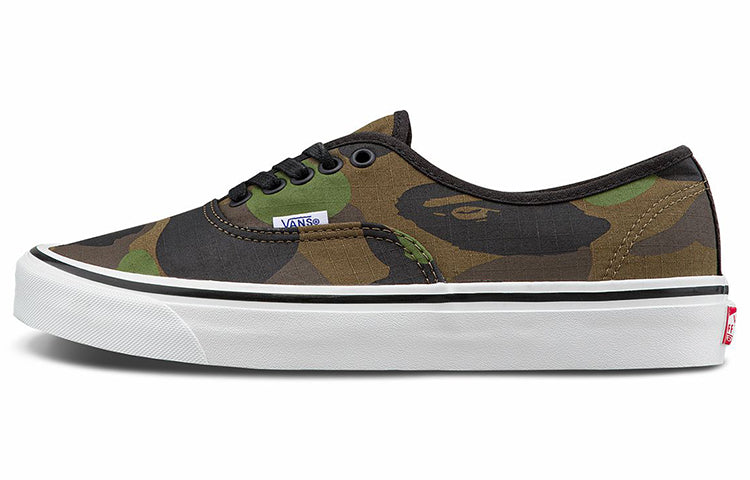 ヴァンズ オーセンティック A BATHING APE®︎ × Vans 1st Camo Authentic "Green" VN0A38EN7BC