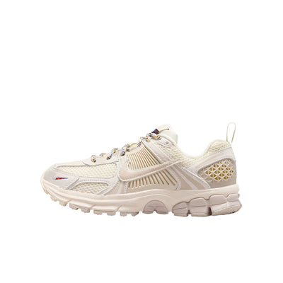 ナイキ ボメロ Nike GS Vomero 5 "Soft Pearl/Burgundy Crush/Comet Blue/Light Orewood Brown" IB5853-002