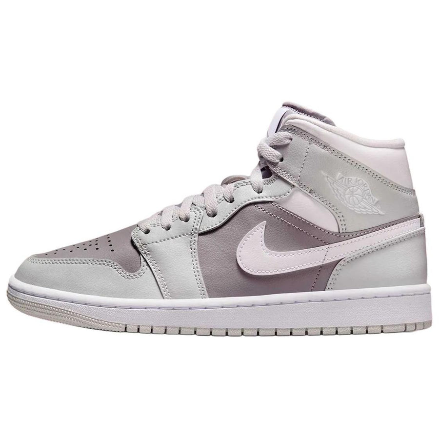エアジョーダン1 Nike Women's Air Jordan 1 Mid "Photon Dust" BQ6472-008