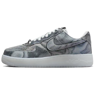 ナイキ エアフォース1 Kobe Bryant × Nike Air Force 1 Low Protro "Lenticular Snake" II3925-400
