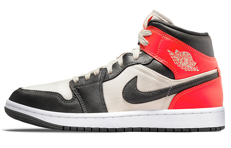エアジョーダン1 Nike Women's Air Jordan 1 Mid "Light Orewood Brown" DQ6078-100