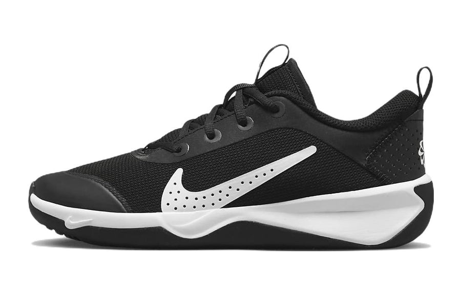 ナイキ Nike GS Omni Multi Court "Black/White" DM9027-002