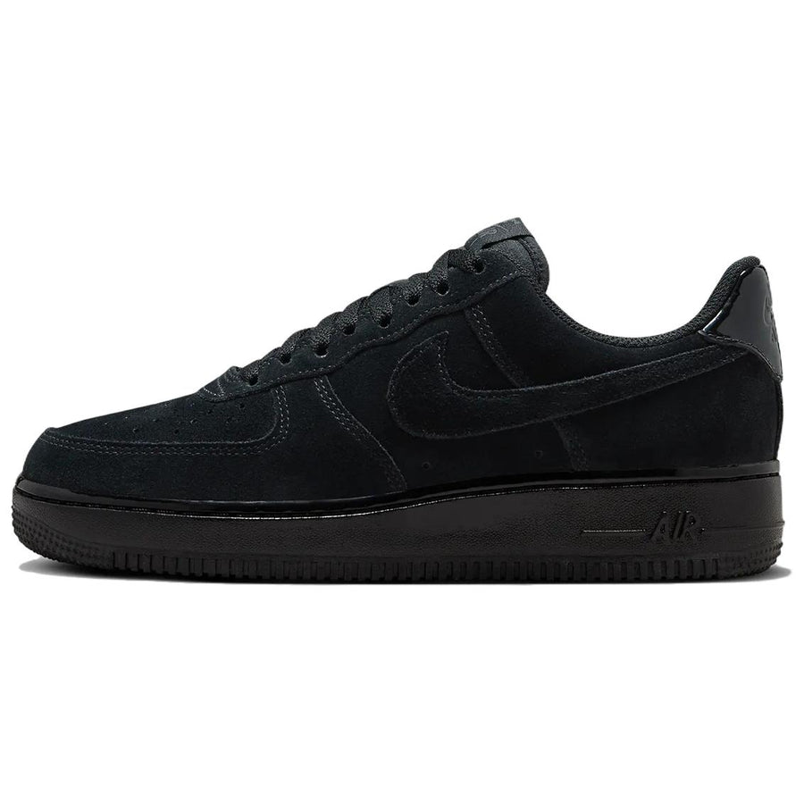 ナイキ エアフォース1 Nike Women's Air Force 1 Low "Black Suede" HM9659-001