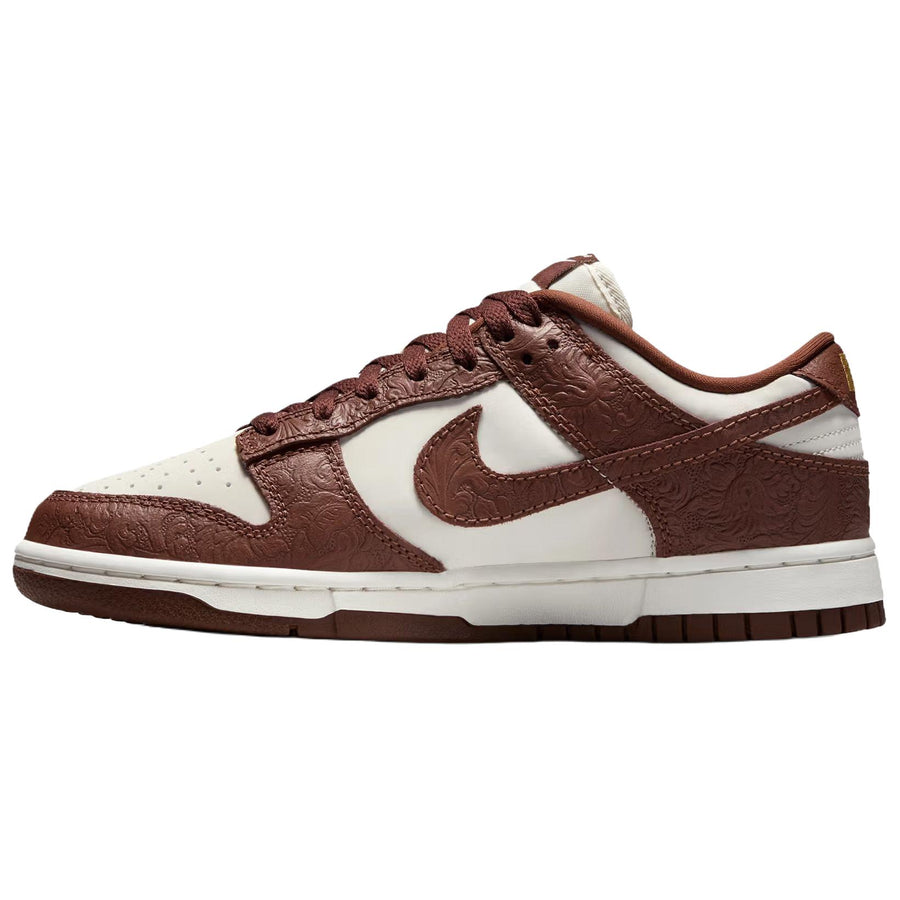 ナイキ ダンク Nike Dunk Low "Embossed Baroque/Sail/Fauna Brown" IF3944-100