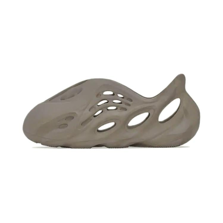アディダス イージー adidas KIDS YEEZY Foam Runner "Stone Sage" GX7295