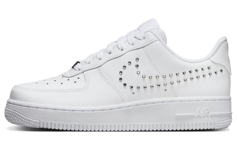 ナイキ エアフォース1 Nike Women's Air Force 1 Low '07 "White Chrome" FQ8887-100