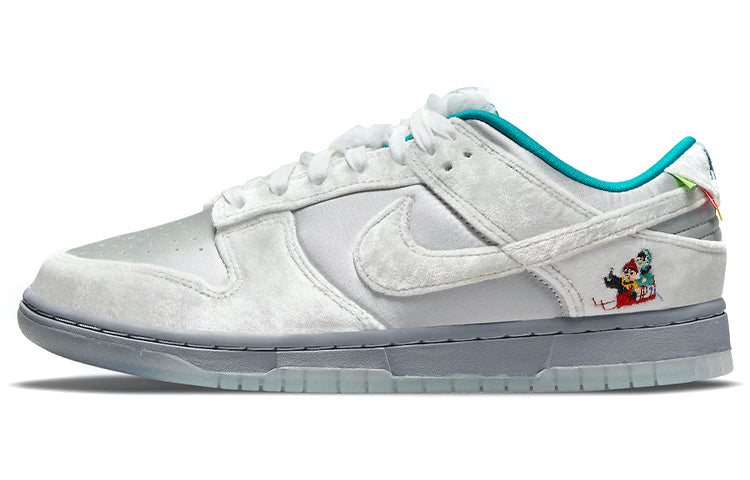 ナイキ ダンク Nike Women's Dunk Low "Ice White Green" DO2326-001