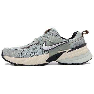 ナイキ V2K ラン Nike Women's V2K Run "Light Pumice/Light Orewood Brown/Black/Chrome" FN6703-003