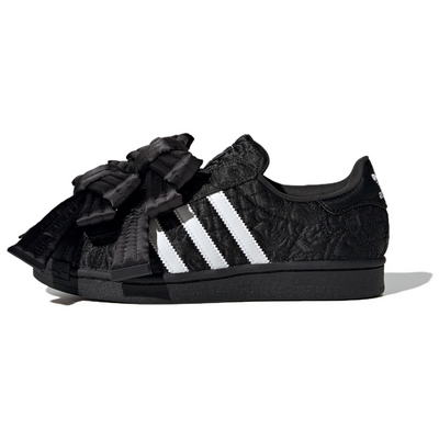 アディダス スーパースター Caroline Hu × adidas Women's Superstar "Core Black/Cloud White" JR7978