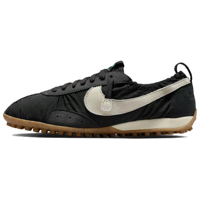 ナイキ ムーンシュー Jacquemus × Nike Women's Moon Shoe SP "Off Noir" HV8547-001
