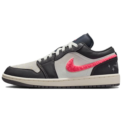 エアジョーダン1 Nike Women's Air Jordan 1 Low "Light Graphite/Hot Punch/Muslin/Sail" IM6565-014