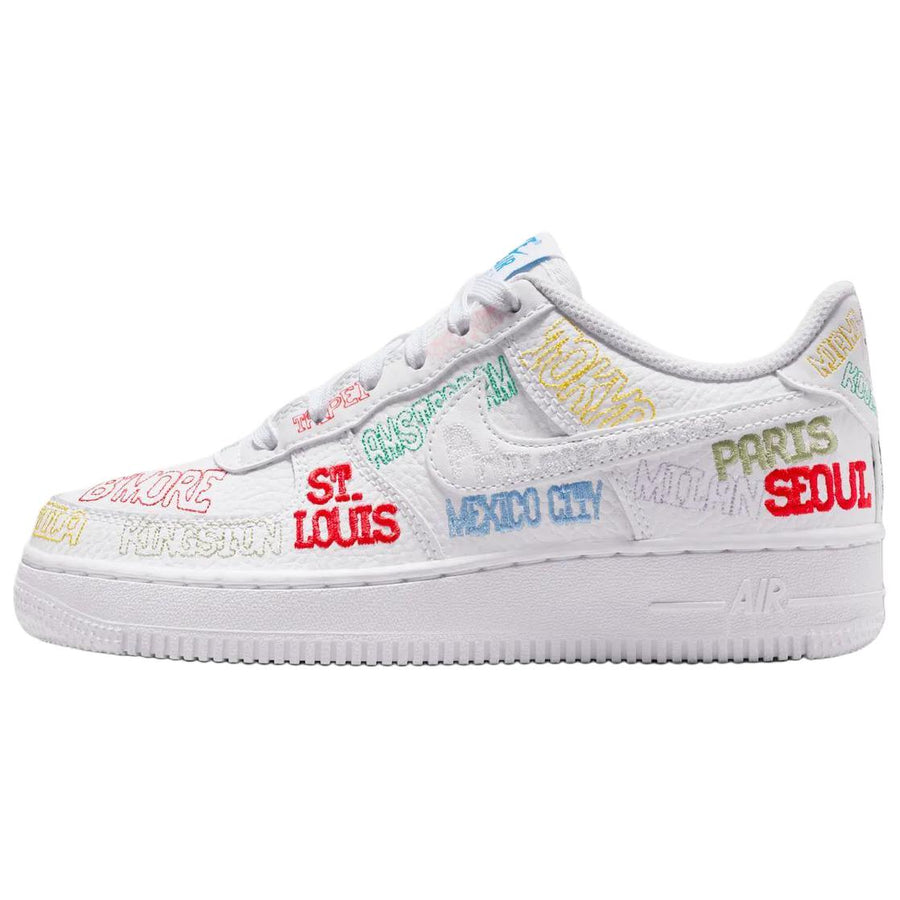 ナイキ エアフォース1 Nike GS Air Force 1 LV8 3 "On Tour/White" IO9739-100