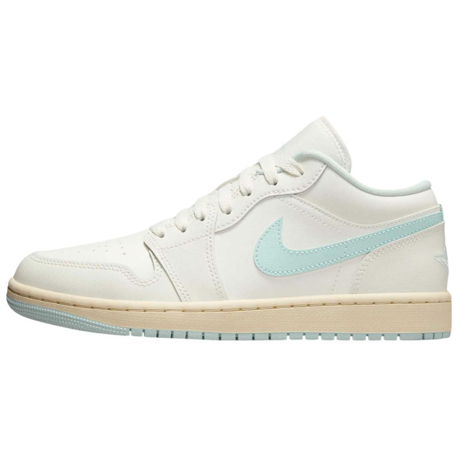 エアジョーダン1 Nike Women's Air Jordan 1 Low "Sail/Igloo" DC0774-134